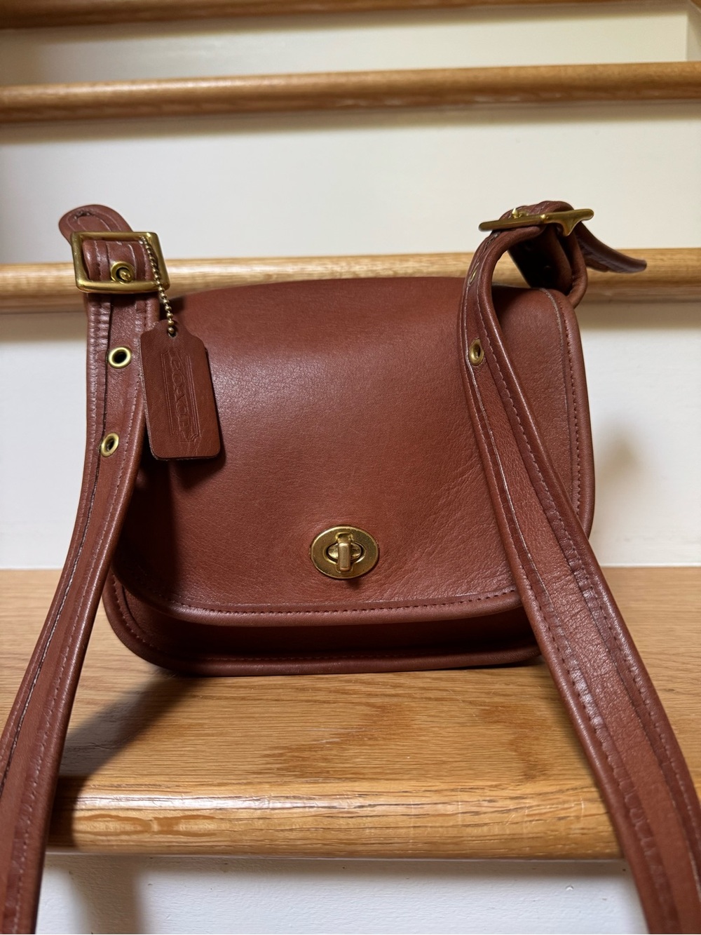 Vintage Coach Legacy Small Flap British Tan Leather 9965 USA with Hang Tag